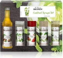 Monin Cadeau 10 Smaken Geschenkverpakking + Cocktailverpakking VOORDEEL PACK 10 Flesjes 5cl -Koffie Benodigdheden Korting 1200x1110