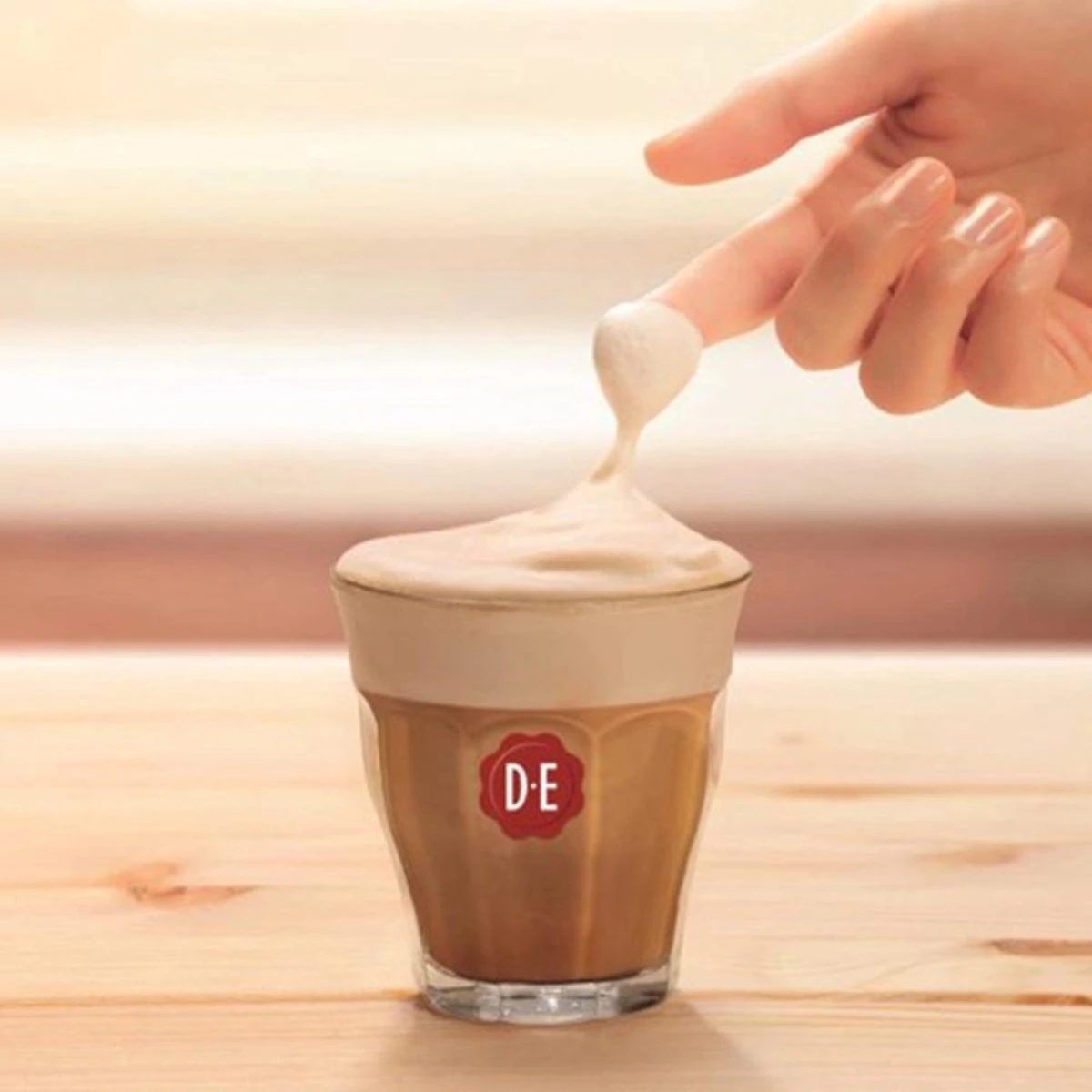 Douwe Egberts Verwenkoffie Latte Macchiato Oploskoffie - 5 X 8 Zakjes 4 Douwe Egberts Verwenkoffie Latte Macchiato Oploskoffie - 5 X 8 Zakjes - Afbeelding 4