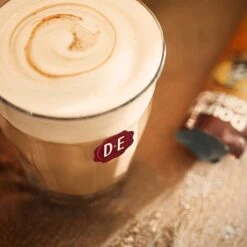 Douwe Egberts Verwenkoffie Latte Caramel Oploskoffie - 5 X 8 Zakjes -Koffie Benodigdheden Korting 1200x1200 212