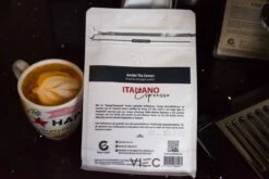 Italiano Espresso Honey Process Vietnamese Koffiebonen Aanbieding 250g GAIA Cafe 23 Italiano Espresso Honey Process Vietnamese Koffiebonen Aanbieding 250g GAIA Cafe -Koffie Benodigdheden Korting 1200x800 15