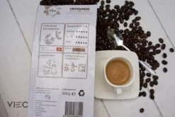 Vietnamese Dark Roast Koffiebonen 500g | 20% Arabica - 80% Robusta | DAM Koffie 11 Vietnamese Dark Roast Koffiebonen 500g | 20% Arabica - 80% Robusta | DAM Koffie -Koffie Benodigdheden Korting 1200x800 6