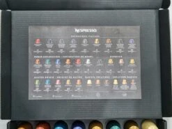 Koffie Proeverij Pakket Groot 40 Stuks Verschillende Smaken Met Mystery Card 'Get Well Soon' Met Persoonlijke (video) Boodschap | Verjaardag | Sinterklaas | Kerstpakket | Vaderdag | Moederdag | Jubileum | Valentijnsdag -Koffie Benodigdheden Korting 1200x899